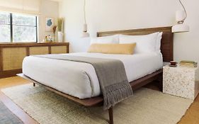 Silver Lake Pool & Inn